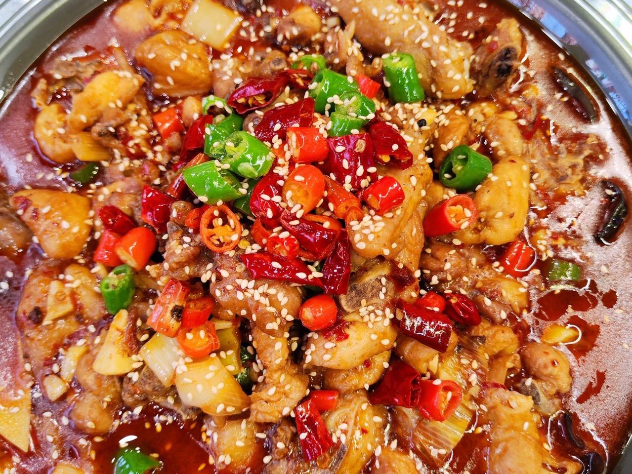 ホルモンと鶏肉麻辣炒め