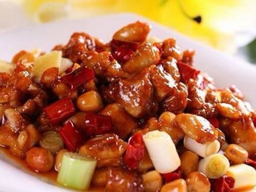 鶏肉とピーナッツ辛味噌炒め