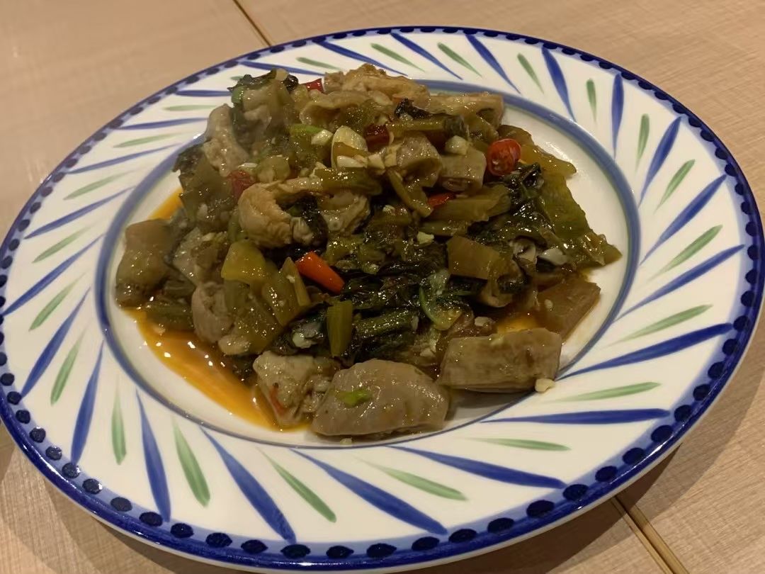 高菜とホルモンの炒め