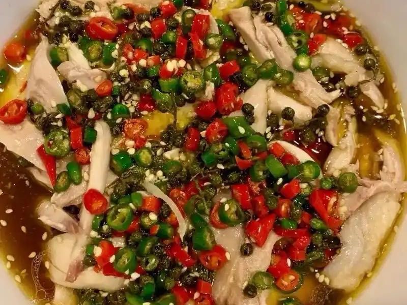 鶏肉の鮮胡椒炒め