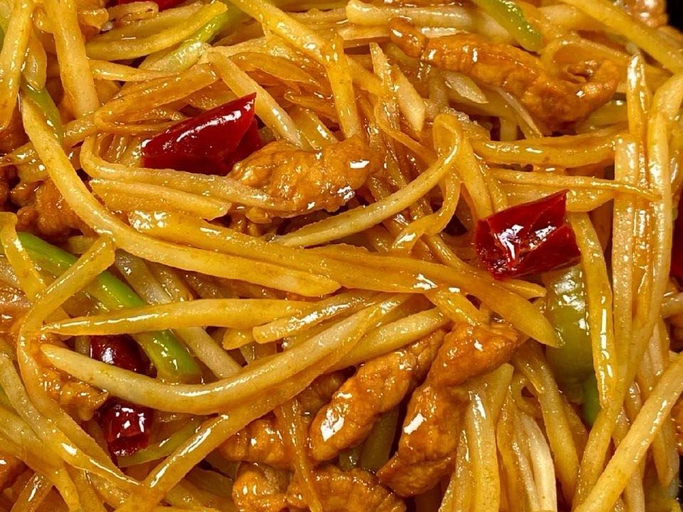 ジャガイモの千切りと豚肉の細切り炒め