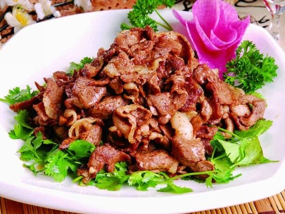 ラム肉のクミン味炒め