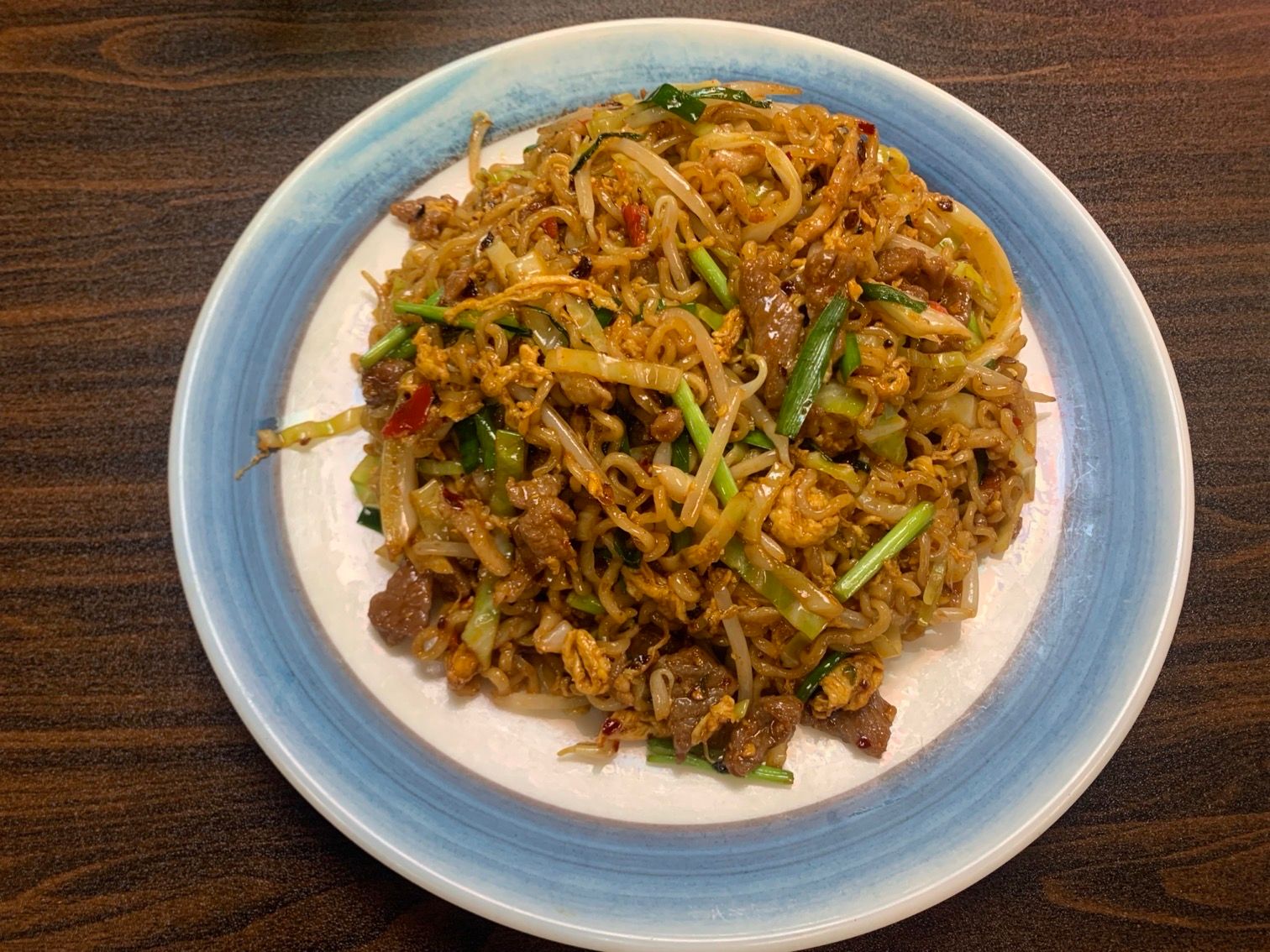 中華風炒めインスタントラーメン